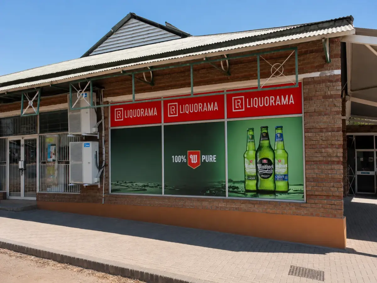 Liquorama window graphics Winhoek lager